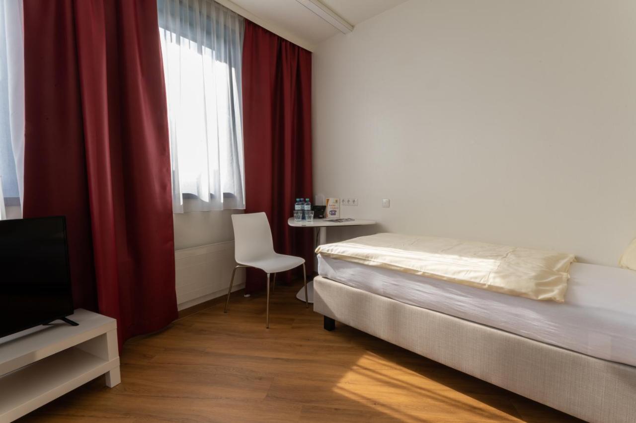 Hotel Sommerhaus Линц Экстерьер фото